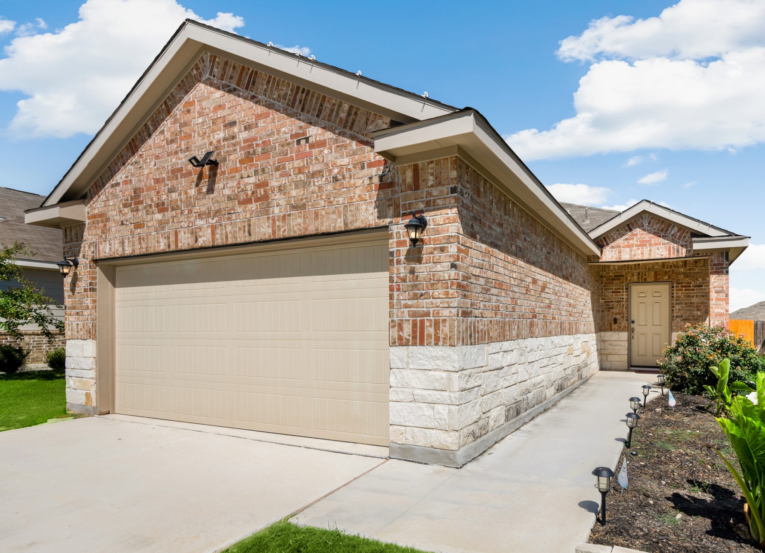 Garage Door Design Ideas to Boost Cincinnati Curb Appeal